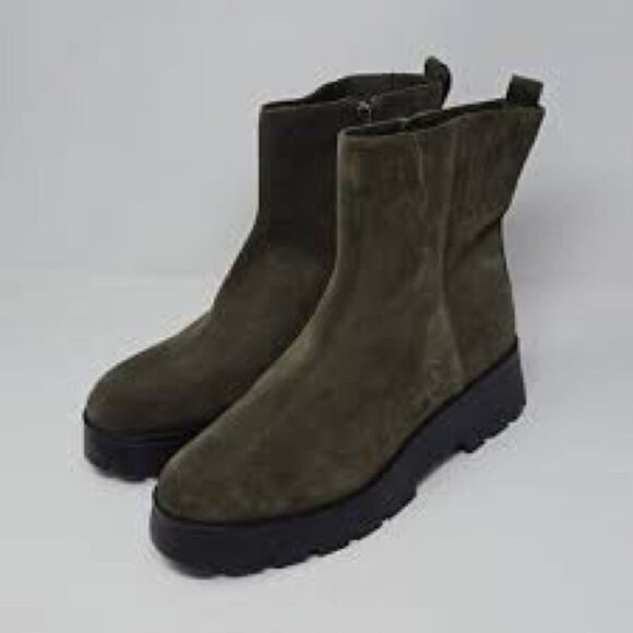 Vince Camuto Neframes Bootie Green 6 1/2 - Picture 1 of 7